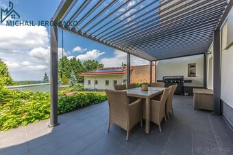 Prodej rodinný dům 361 m², pozemek 1276 m² - Kostelec nad Če - 3