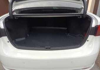 Toyota Avensis 1.8 Valvematic 108kW LED - 3