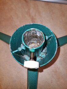 Prodám skládací stojanek na vánoční stromeček. - 3