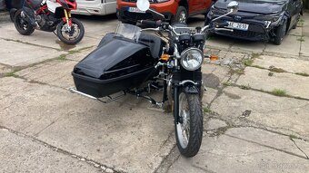 Royal Enfield Interceptor - 3