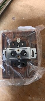 Dvojzásuvka ABB nová , hnědá - 3