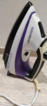Napařovací žehlička Russell Hobbs - 3