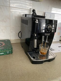 Kávovar Delonghi Magnifica S - 3