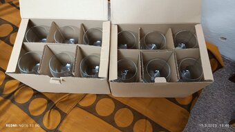 Dvě krabice sklenic na vino - 3