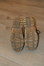 Chlapecké zimní kotníčkové boty 36 - stélka 240mm - 3