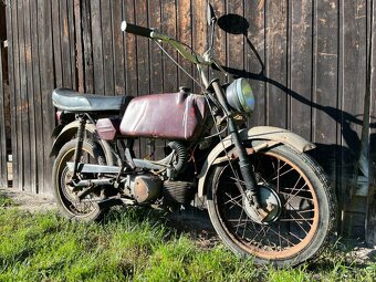 Jawa 50/23 Mustang bez TP + ND rám, nádrž, kolo, a další - 3