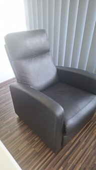 Prodám polohovací kožené křeslo - 3
