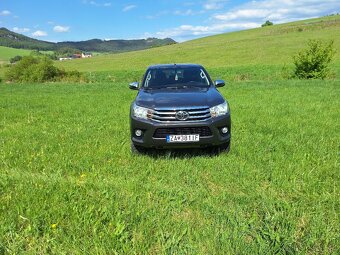 Predam toyota hilux - 3
