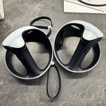 PS VR2 + nabíjecí stanice - záruka 18 měsíců - 3
