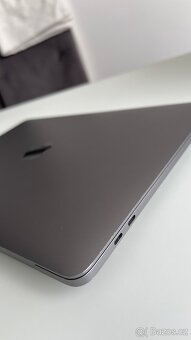 MacBook Pro - 3