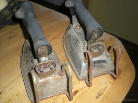 2ks el. staré žehličky, nález na půdě - 3