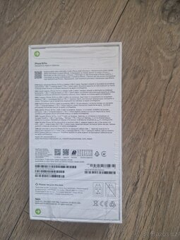 Nový Apple iPhone 16 Pro 256 GB Black Titanium (MYNH3SX/A) - 3