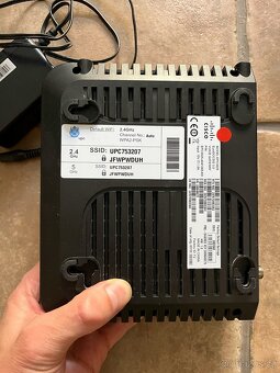Cisco EPC3925, bezdrátový wifi router / modem - 3