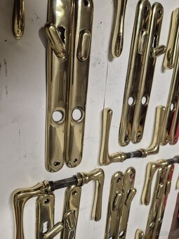 Mosazné kliky a kování - 3