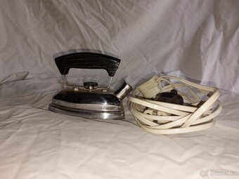 Starožitná el.žehlička - 3