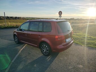 Volkswagen Touran 2.0 TDI 7 MÍST 2014 - 3