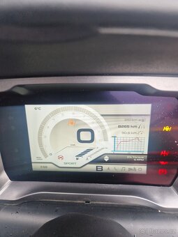 Piaggio MP3 400 S E5 | Předváděcí motocykl - 3