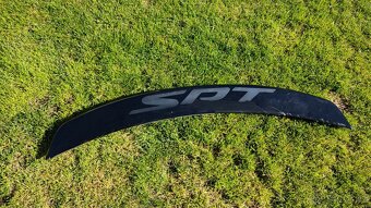 SRT spoiler,křídlo -LANCIA THEMA,CHRYSLER 300LX - 3