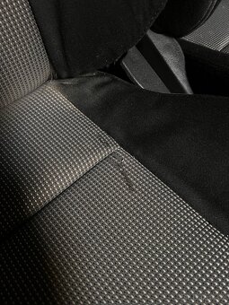 Sedačky Seat Leon - 3