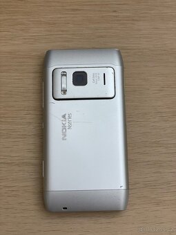 Nokia N8 - 3
