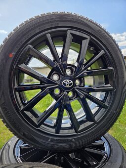Nová orig.zimní sada Toyota Corolla 17" 225/45/17 - 3