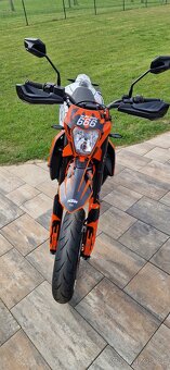 KTM 690 SMC R - 3