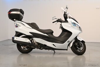 Suzuki Burgman 400 - 3