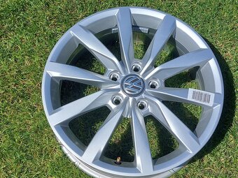 Vw touran 7/2020 2.0 TDI 85kw - 3