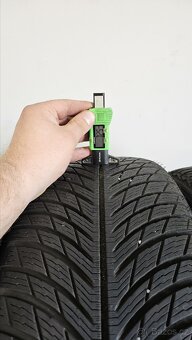 Zimní pneumatiky 235/40/19, Michelin, DOT3822 - 3