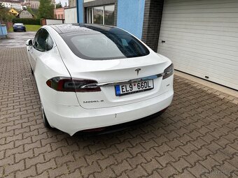 Tesla Model S75D, záruka - 3