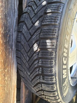 Prodám alu kola s pneu na AUDI 80 r.15 - 3