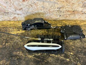 KOMPLETNÍ ZADNÍ LEVÁ KLIKA BMW F11 KEYLESS ALPINWEISS - 3