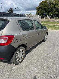 Dacia Sandero - 3