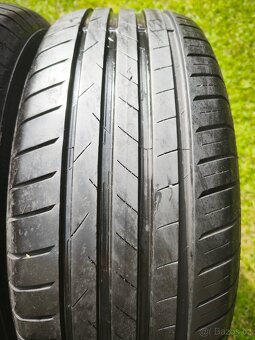 2 letní pneumatiky Vredestein 215/60/16  6mm  2023 - 3
