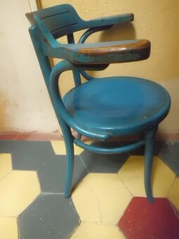 Zajímavé dřevěné Starožitné Křesílko FISCHEL - MODRÉ - 3
