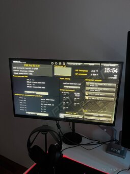 Herní PC set + 2 monitory + držák (vše s originálními krabi - 3