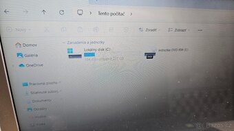 Starší výkonný notebook Lenovo - 3