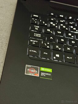 HERNÍ NOTEBOOK ROG ZEPHYRUS / GTX 1660-Ti / Ryzen 7 3750H - 3