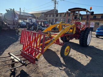 Traktor RS 09 GT 124 s čelním nakladačem atd. - 3