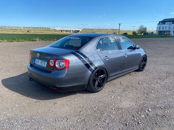 Volkswagen Jetta 1.9tdi 77kw - 3
