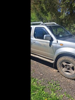 Nissan Navara Double-cab 2,5 tdi - 3