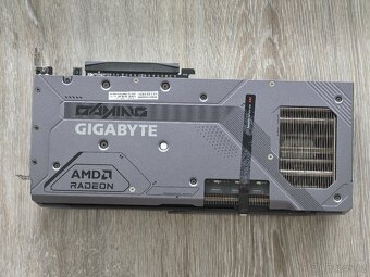 GIGABYTE Radeon RX 9070 XT GAMING OC 16G | ZÁRUKA ✅ - 3