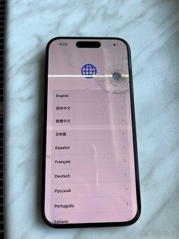 Poškozeny IPhone 15 Pro, funkční - 3