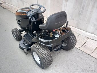 Prodám zahradní traktor MTD 15.5hp - 3