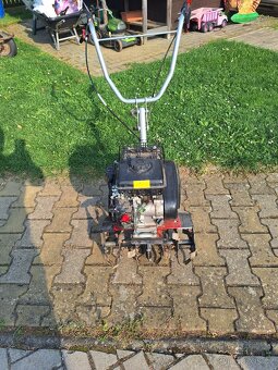 Zahradni kultivator-rotavator HECHT - 3