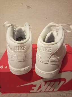 Nike nové tenisky 39 a 40 mám - 3