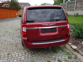 Chrysler Town & Country 3.6 V6 - 3