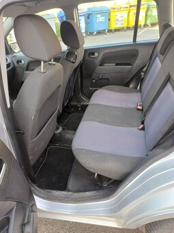 Ford Fusion 1.6 tdi 2008 50kw,,automat ,na ND nebo opravu - 3