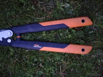 Nůžky na živý plot Fiskars - 3