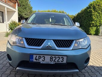 Mitsubishi Outlander 4x4, 2,0tdi-, r. 2010, klimatronic - 3